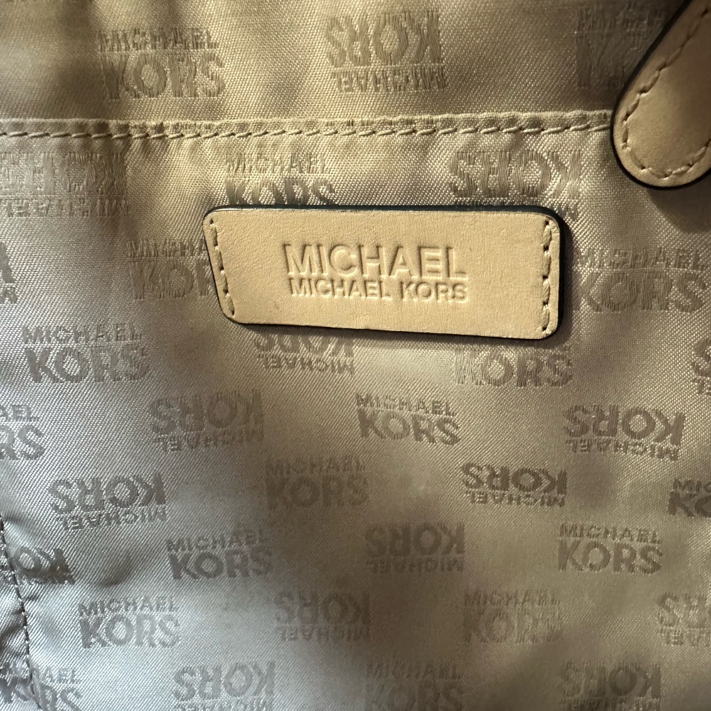 Michael Kors Creme Color Tote - Picture 10 of 10